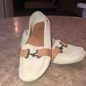 UGGS flats